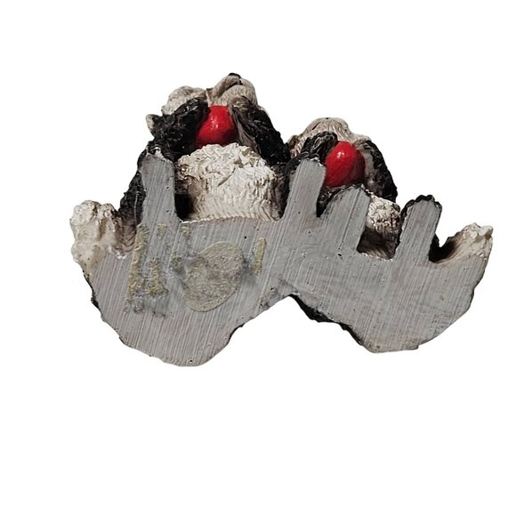 Raccoon Resin Figurines Holding Red Hearts Hand Painted Design Trash Pandas Cute - Picture 4 of 6